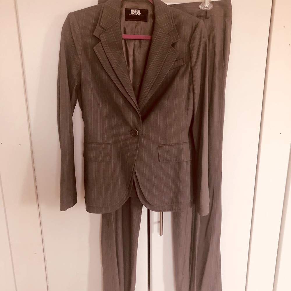 BCBG Gray Pinstripe Suit Size 8
